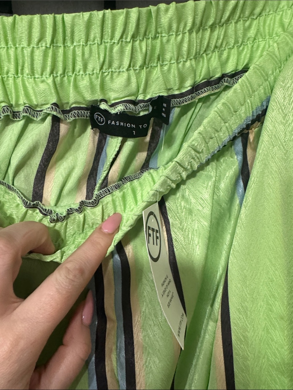 Fashion to Figure Green Stripe Tie Front Pant Set Size 1 NWT - Picture 14 of 14